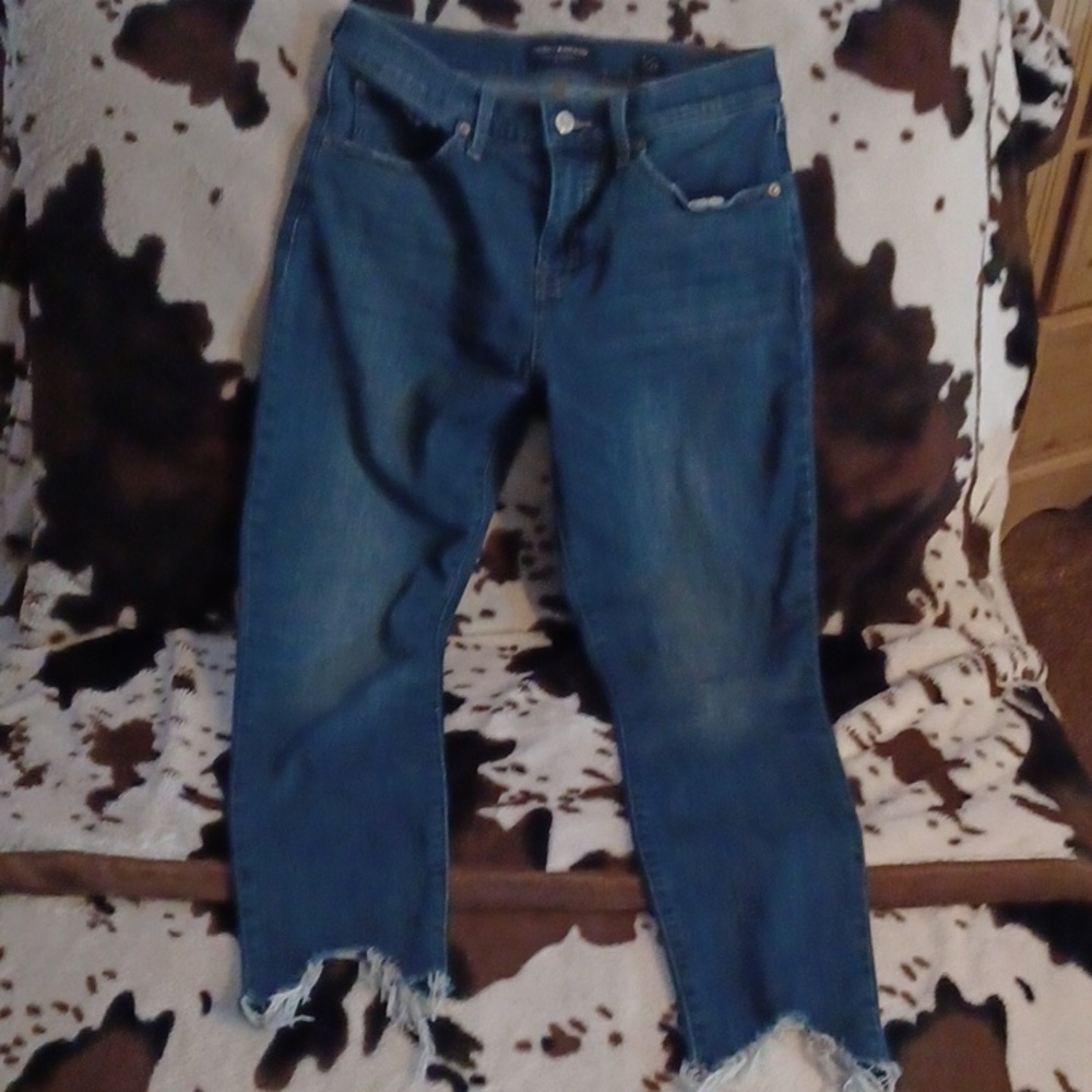 LUCKY BRAND, FRAYED ANKLES,WOMENS SIZE 8/29.